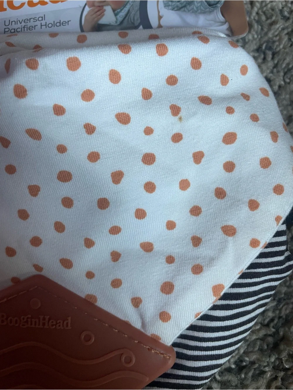 NWT Booginhead Pacigrip Bib Set